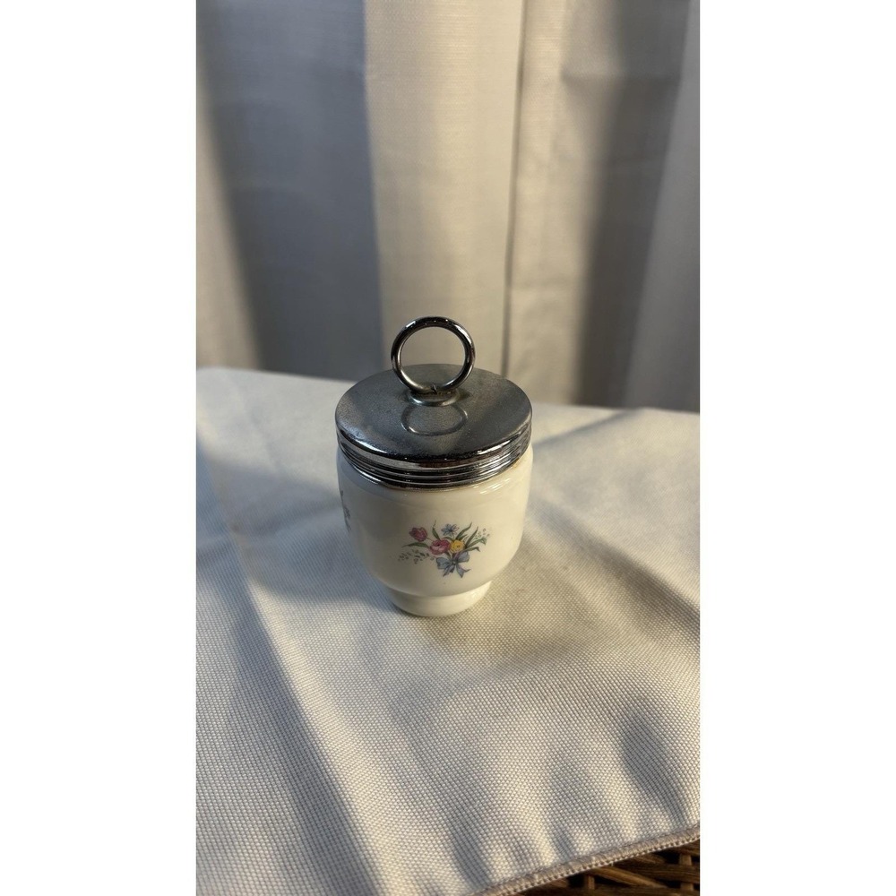 Vintage Royal Worcester England Porcelain Floral Spray Egg Coddler Cup Cottage‎